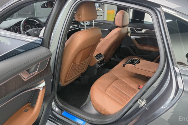 2023 Audi A6 с пробегом 39 679 км