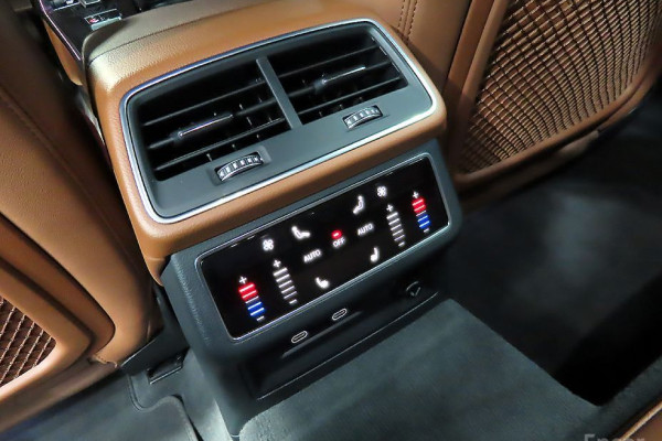 2022 Audi A6 с пробегом 17 000 км