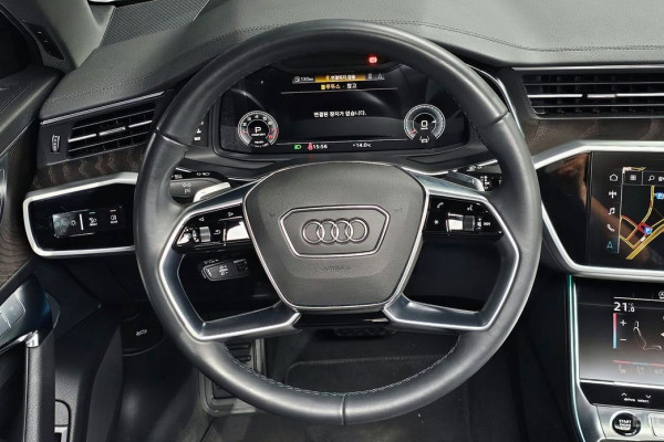 2022 Audi A6 с пробегом 25 991 км