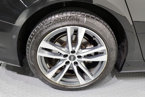 2022 Audi A6 с пробегом 28 975 км