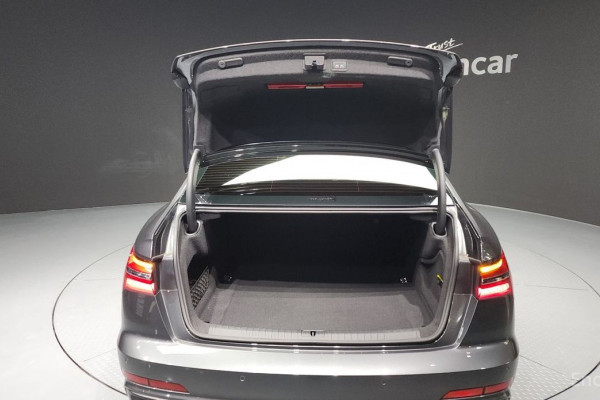 2022 Audi A6 с пробегом 52 621 км