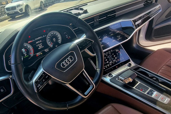2021 Audi A6 с пробегом 69 900 км
