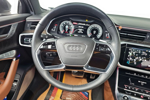 2022 Audi A6 с пробегом 48 667 км