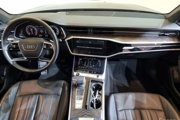 2022 Audi A6 с пробегом 79 812 км