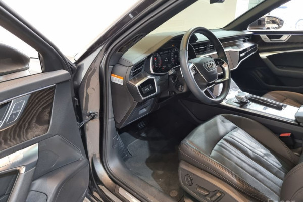 2022 Audi A6 с пробегом 79 812 км