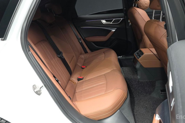 2023 Audi A6 с пробегом 15 097 км