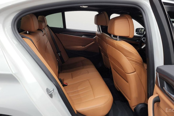 2020 BMW 5 серии с пробегом 130 634 км