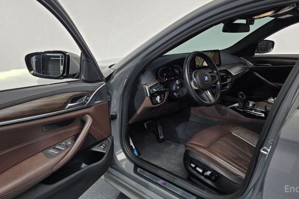 2020 BMW 5 серии с пробегом 105 495 км