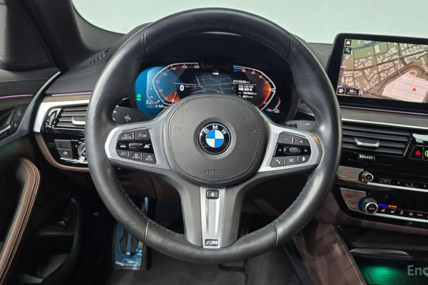 2020 BMW 5 серии с пробегом 105 495 км