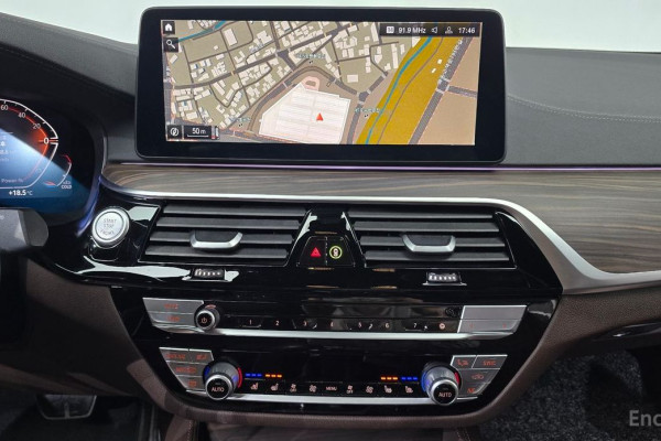 2020 BMW 5 серии с пробегом 105 495 км