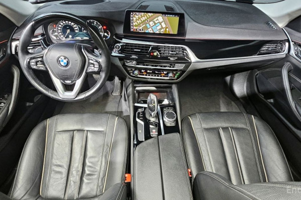 2019 BMW 5 серии с пробегом 121 179 км