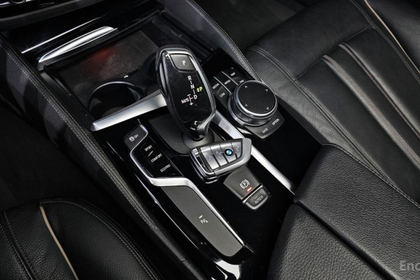 2019 BMW 5 серии с пробегом 121 179 км