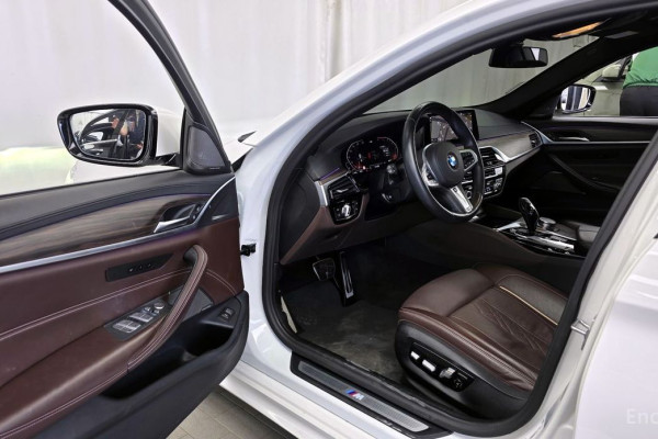 2020 BMW 5 серии с пробегом 56 080 км