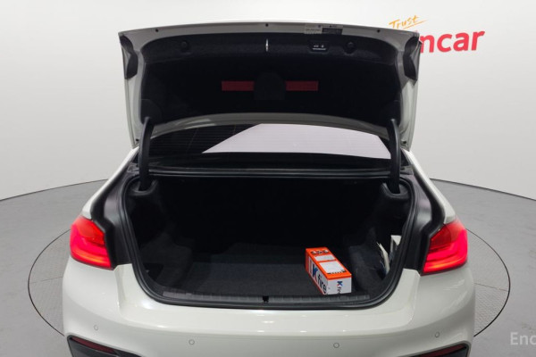 2019 BMW 5 серии с пробегом 67 574 км