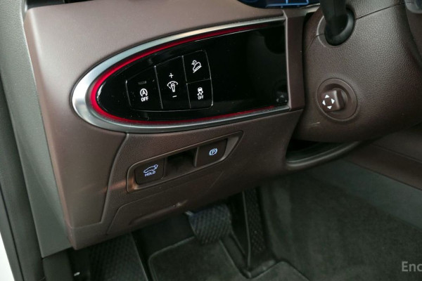 2022 Genesis GV70 с пробегом 99 466 км