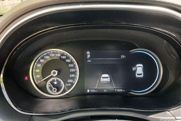 2021 Genesis GV70 с пробегом 71 606 км