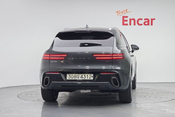 2021 Genesis GV70 с пробегом 79 638 км