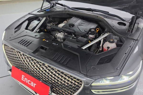 2021 Genesis GV70 с пробегом 79 638 км