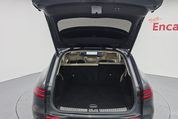 2021 Genesis GV70 с пробегом 79 638 км