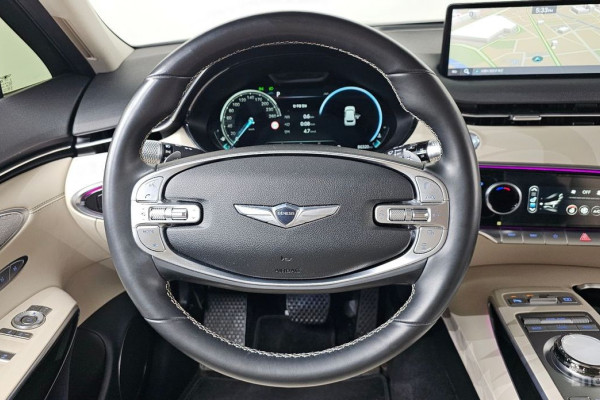 2022 Genesis GV70 с пробегом 86 320 км