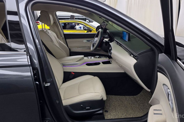 2021 Genesis GV70 с пробегом 74 219 км