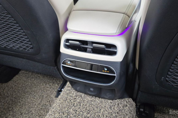 2021 Genesis GV70 с пробегом 74 219 км