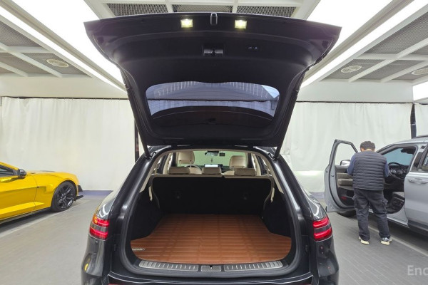 2021 Genesis GV70 с пробегом 74 219 км