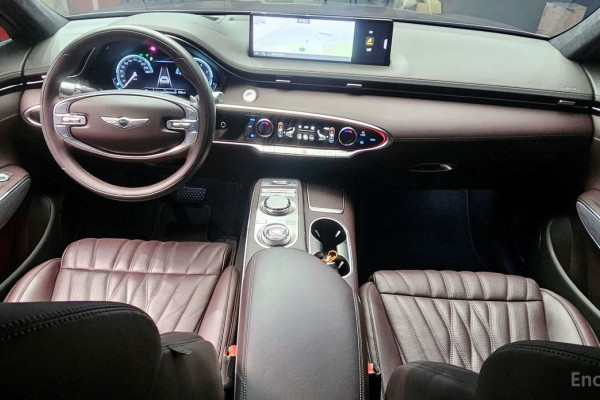 2021 Genesis GV70 с пробегом 77 789 км