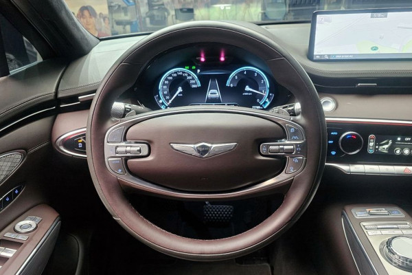 2021 Genesis GV70 с пробегом 77 789 км