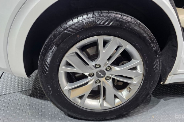 2021 Genesis GV70 с пробегом 81 572 км