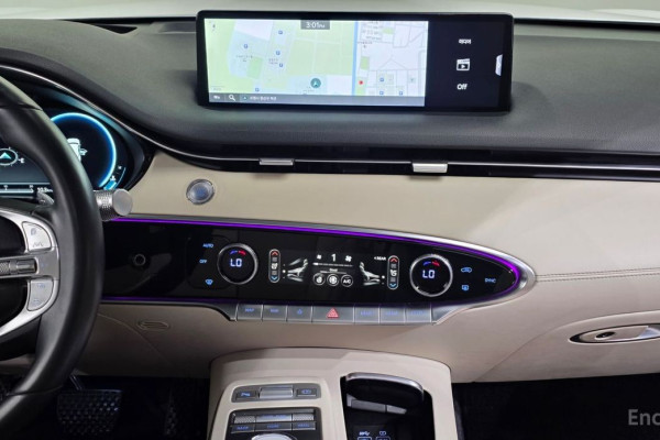 2021 Genesis GV70 с пробегом 81 572 км