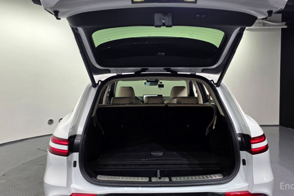 2021 Genesis GV70 с пробегом 81 572 км