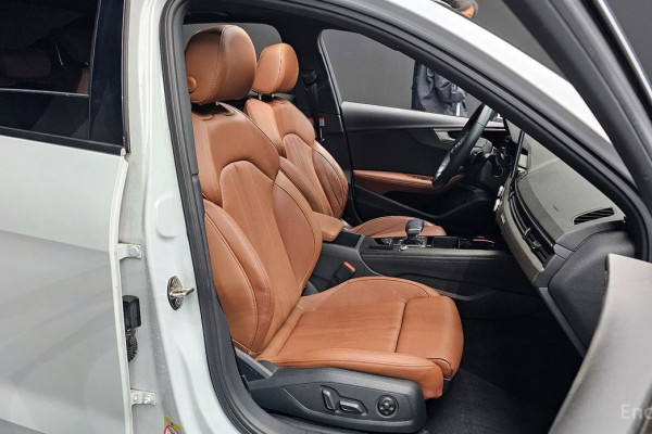 2023 Audi A4 с пробегом 23 463 км