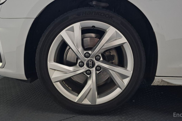 2021 Audi A4 с пробегом 20 889 км