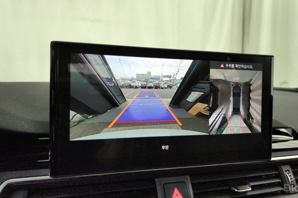 2023 Audi A4 с пробегом 25 739 км