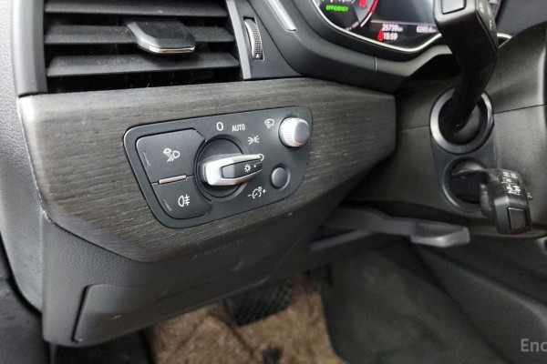 2023 Audi A4 с пробегом 25 739 км