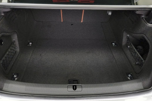 2023 Audi A4 с пробегом 25 739 км