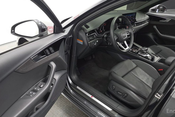 2022 Audi A4 с пробегом 16 640 км