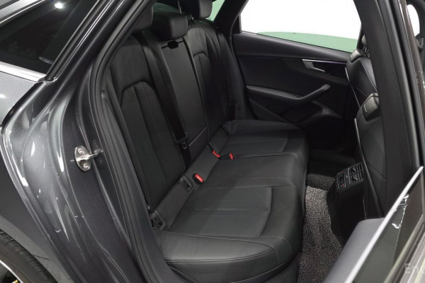 2022 Audi A4 с пробегом 16 640 км