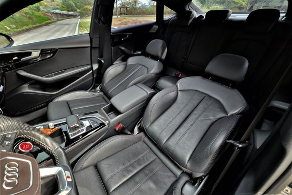 2021 Audi A5 с пробегом 83 496 км