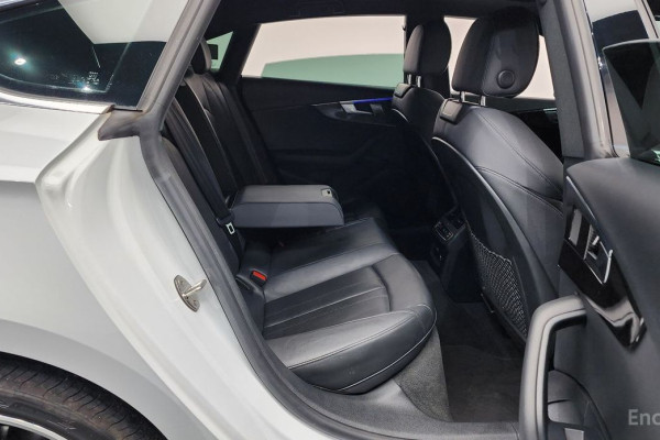 2021 Audi A5 с пробегом 59 355 км