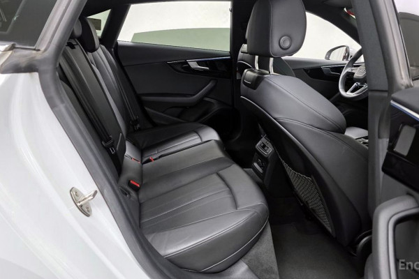 2021 Audi A5 с пробегом 53 393 км