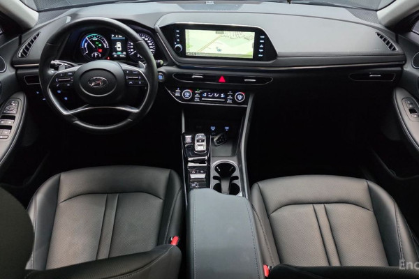 2023 Hyundai Sonata с пробегом 15 665 км