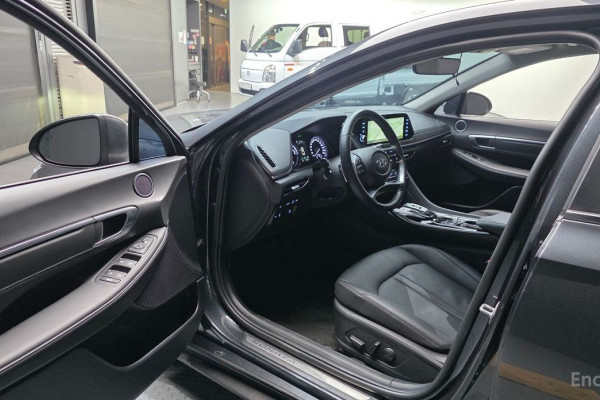 2023 Hyundai Sonata с пробегом 15 665 км
