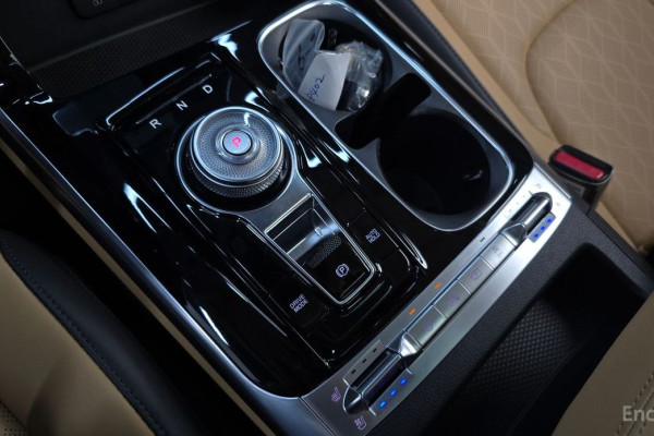 2022 Kia Carnival с пробегом 23 585 км