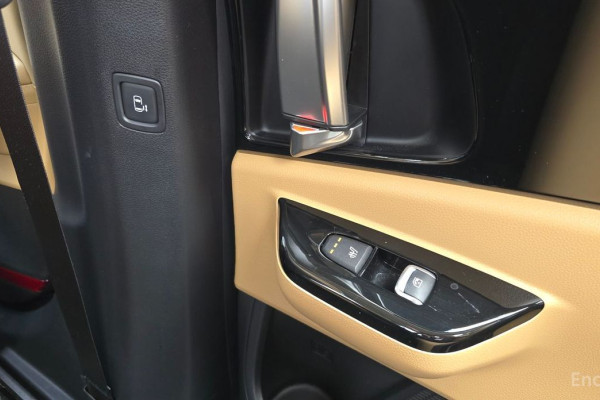 2022 Kia Carnival с пробегом 23 585 км