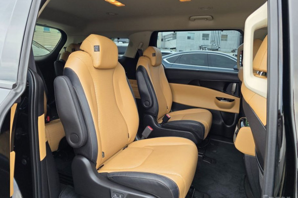 2022 Kia Carnival с пробегом 95 160 км