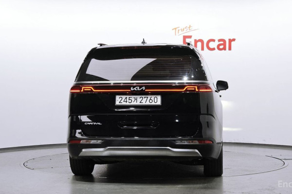 2023 Kia Carnival с пробегом 49 042 км