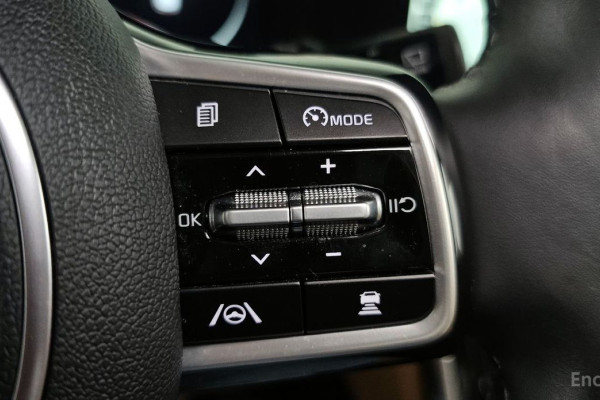 2023 Kia Carnival с пробегом 49 042 км