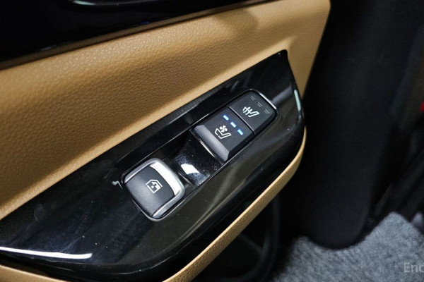 2023 Kia Carnival с пробегом 49 042 км